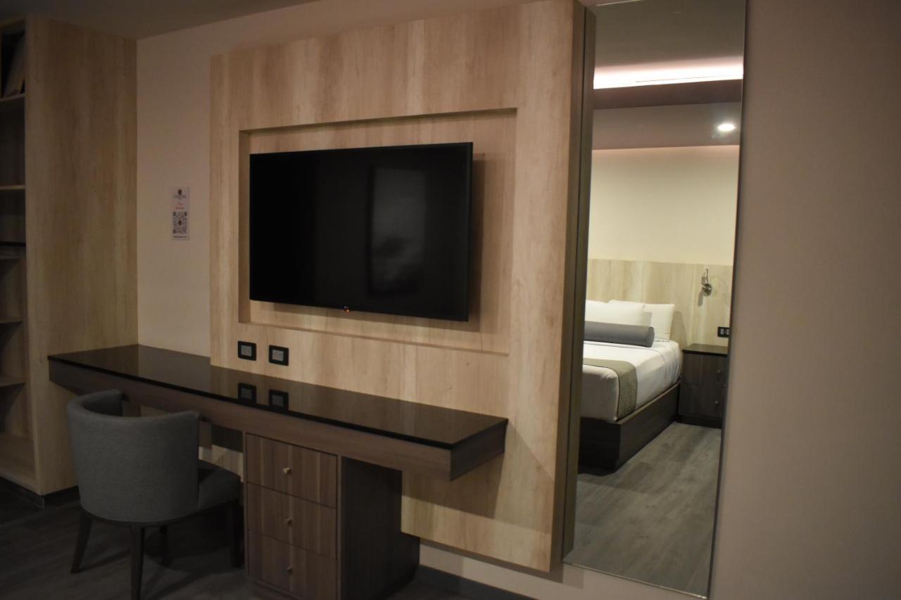 Hotel Frontiere Tijuana Buitenkant foto