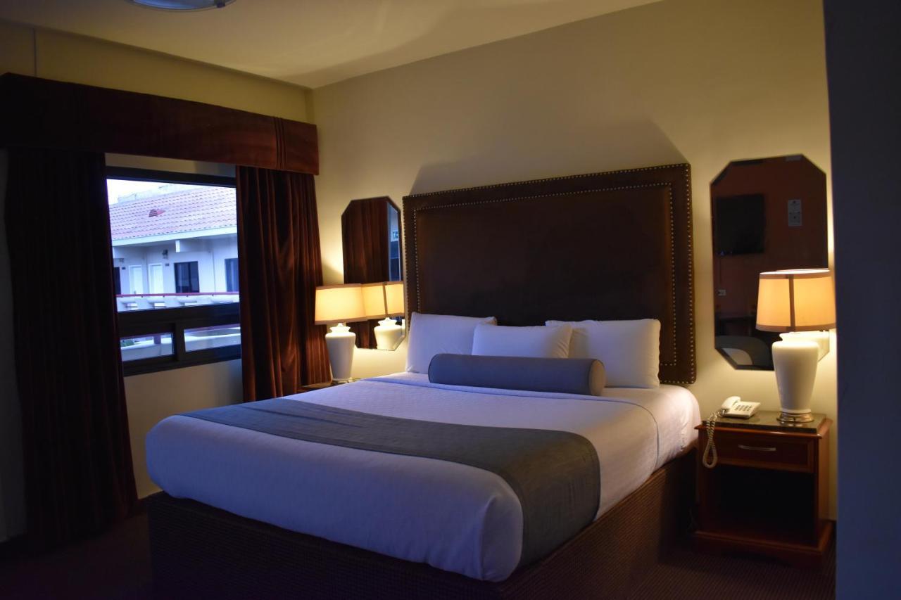 Hotel Frontiere Tijuana Buitenkant foto