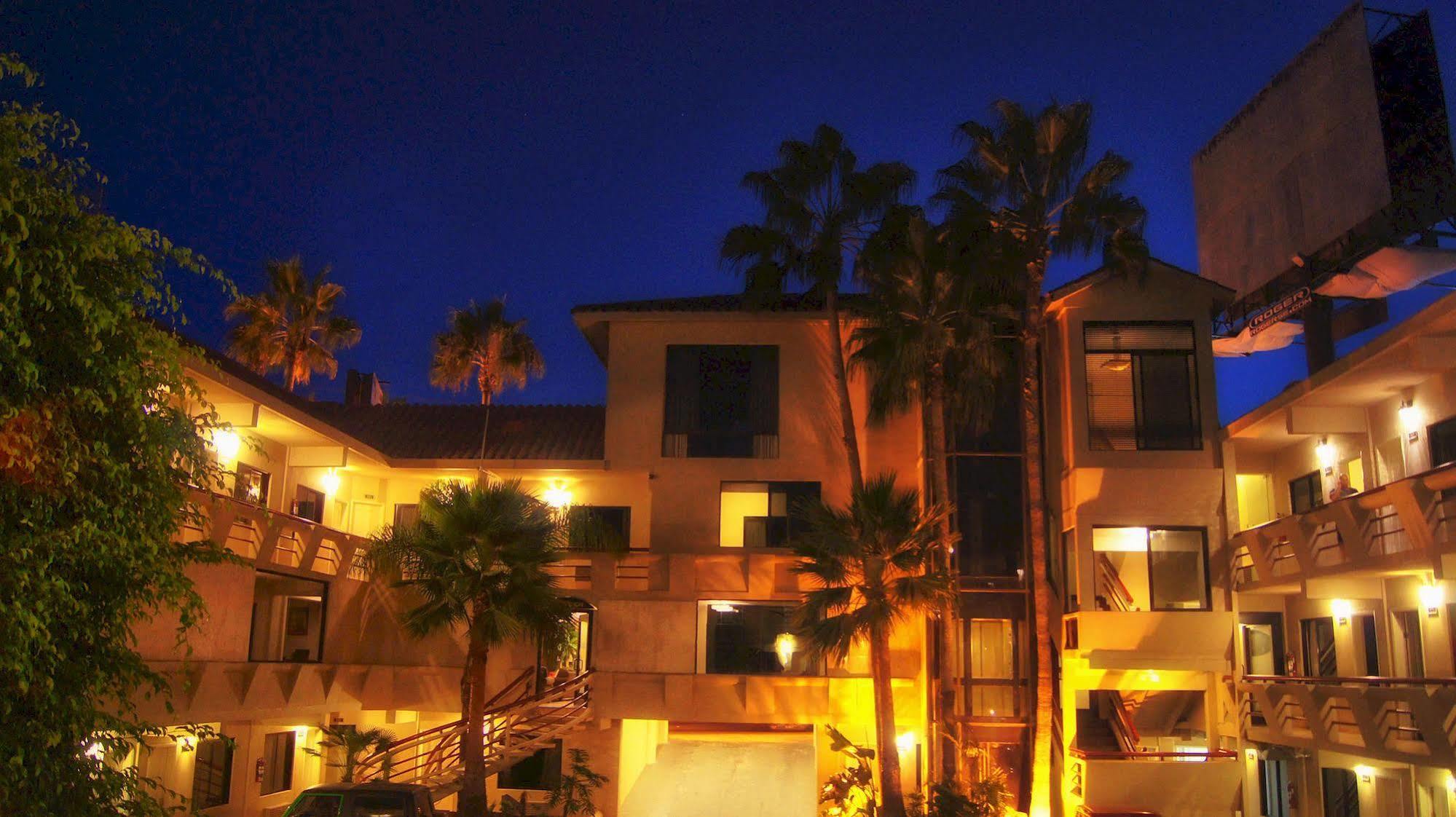 Hotel Frontiere Tijuana Buitenkant foto